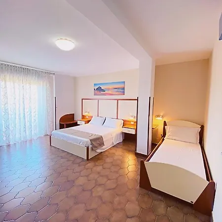 Residenza Felix * Capo Vaticano